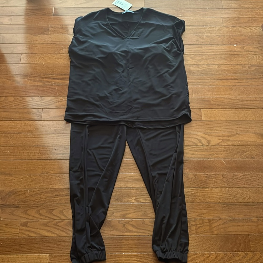 NWT Sexy Modest Brigitte Brianna Large Black Joggers and Medium Blouse Tee Set